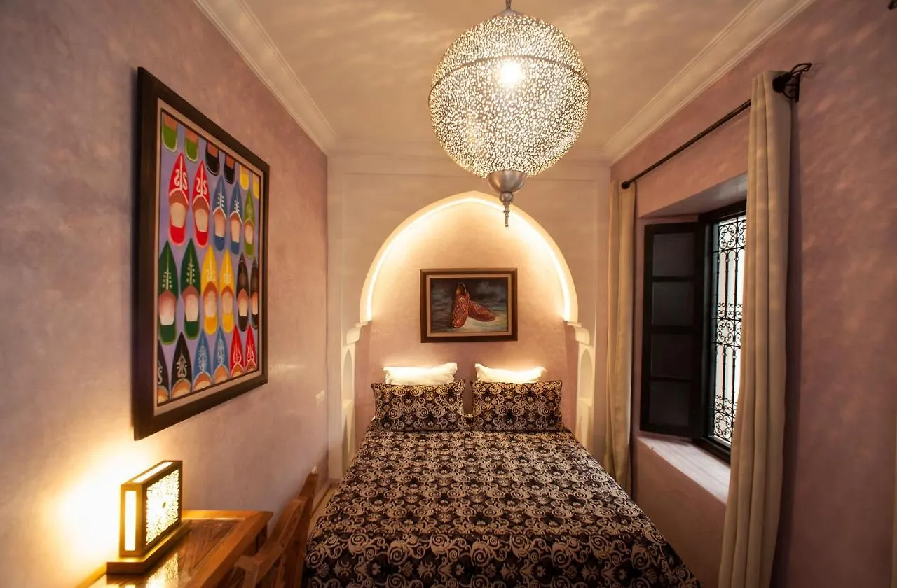 Riad Des Trois Palais Marrakesch 2*,